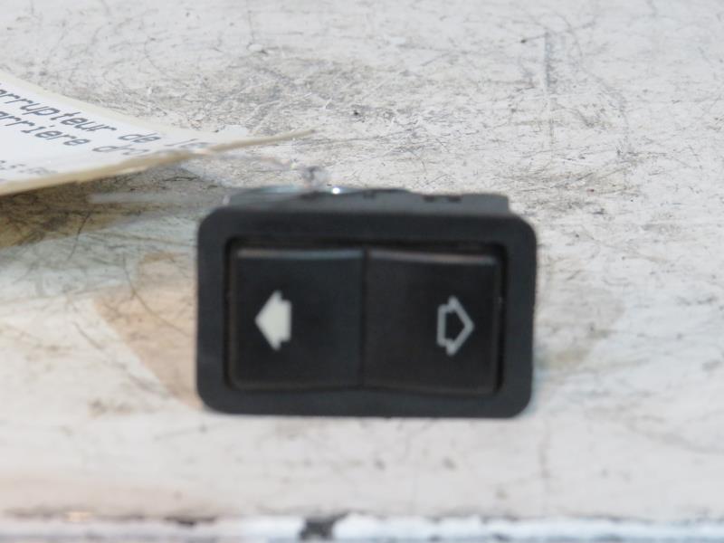 Interrupteur de leve vitre arriere droit