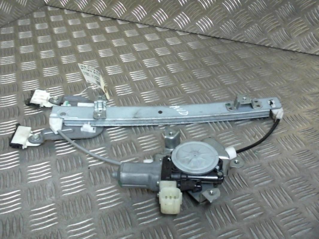 Elevalunas eléctrico trasero derecho