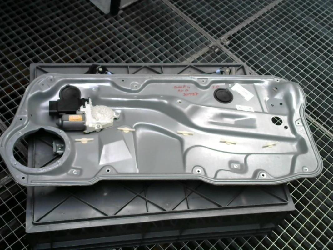 Leve vitre electrique avant droit