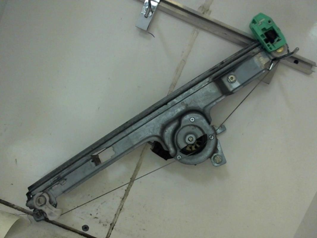 Leve vitre electrique avant droit