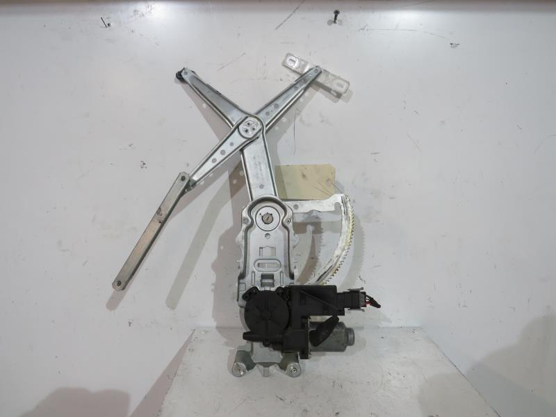 Leve vitre electrique avant droit