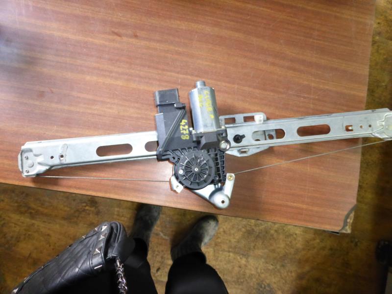Leve vitre electrique avant gauche