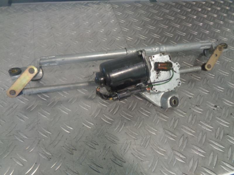 Moteur essuie glace avant
