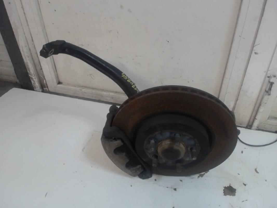 Mozzo anteriore destro