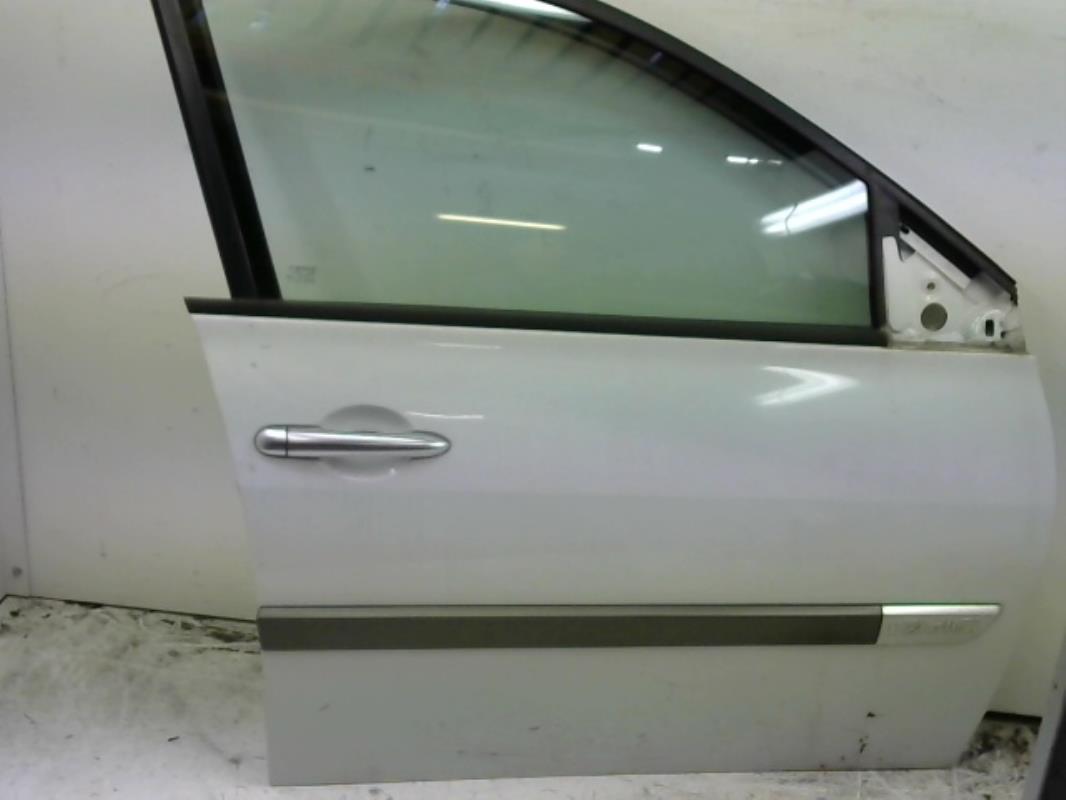 Porte avant droit