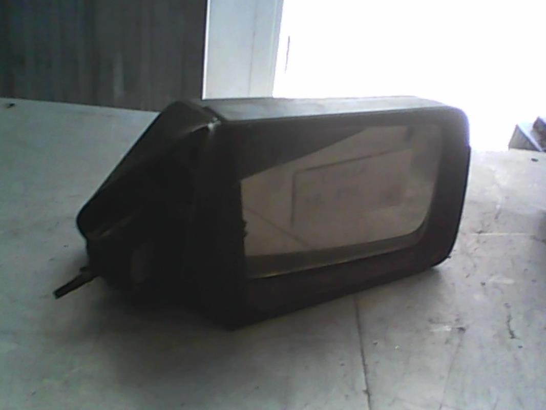 Retrovisor derecho