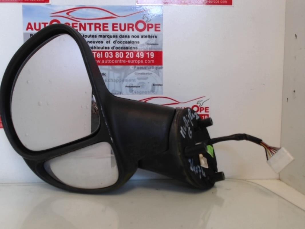 Retrovisor izquierdo
