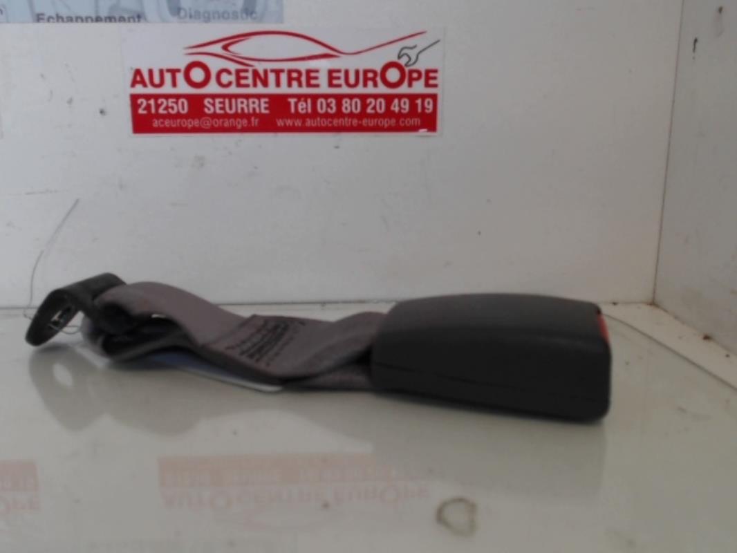 Attache ceinture arriere gauche