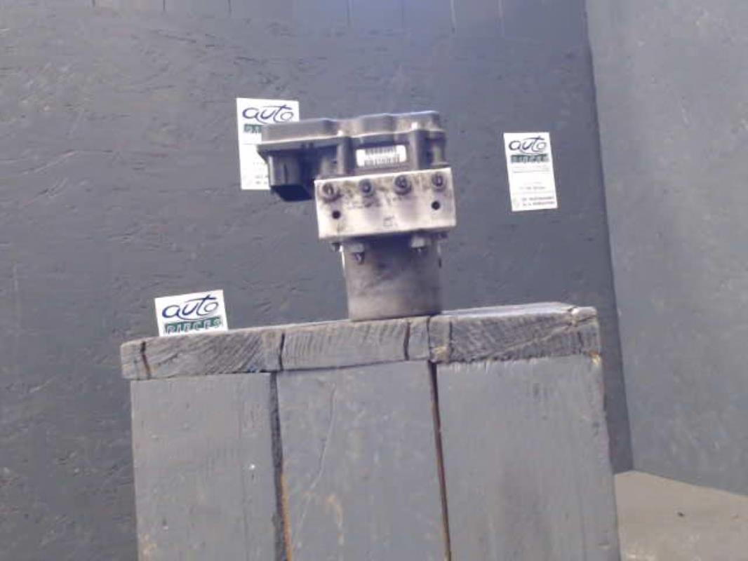 Bloc ABS (freins anti-blocage)