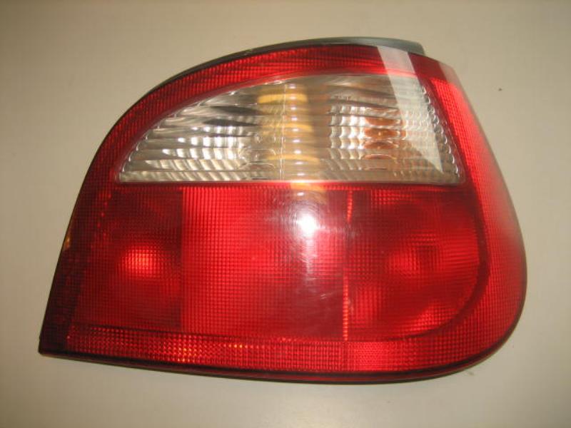 Fanale posteriore principale destro (luci)
