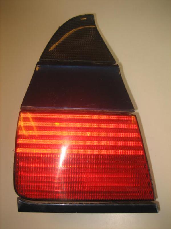 Fanale posteriore principale sinistro (luci)
