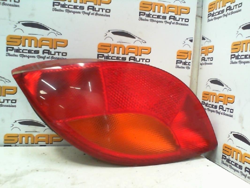 Fanale posteriore principale sinistro (luci)