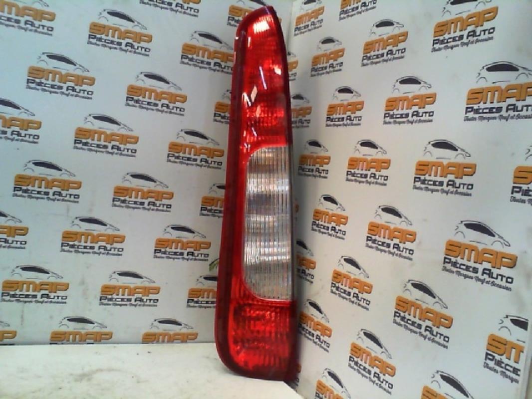Fanale posteriore principale sinistro (luci)