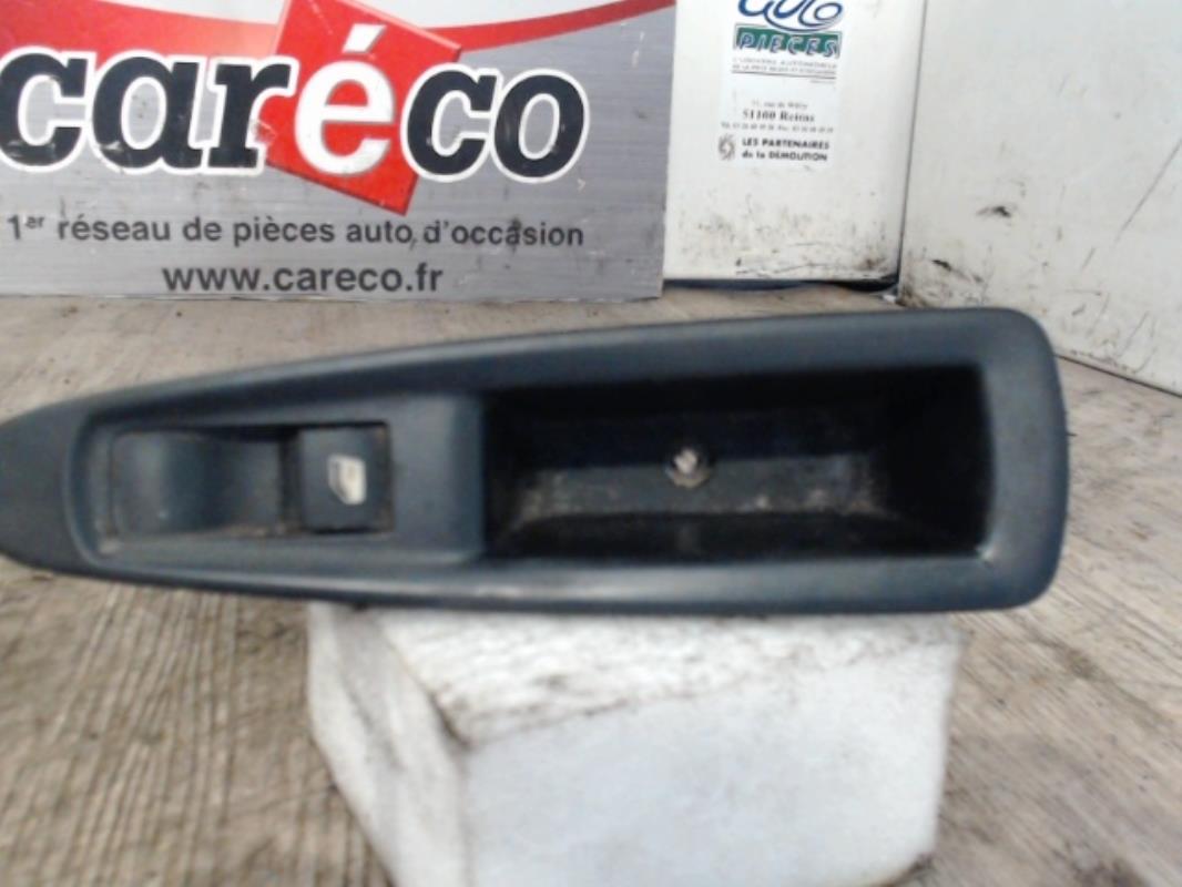 Interrupteur de leve vitre arriere droit