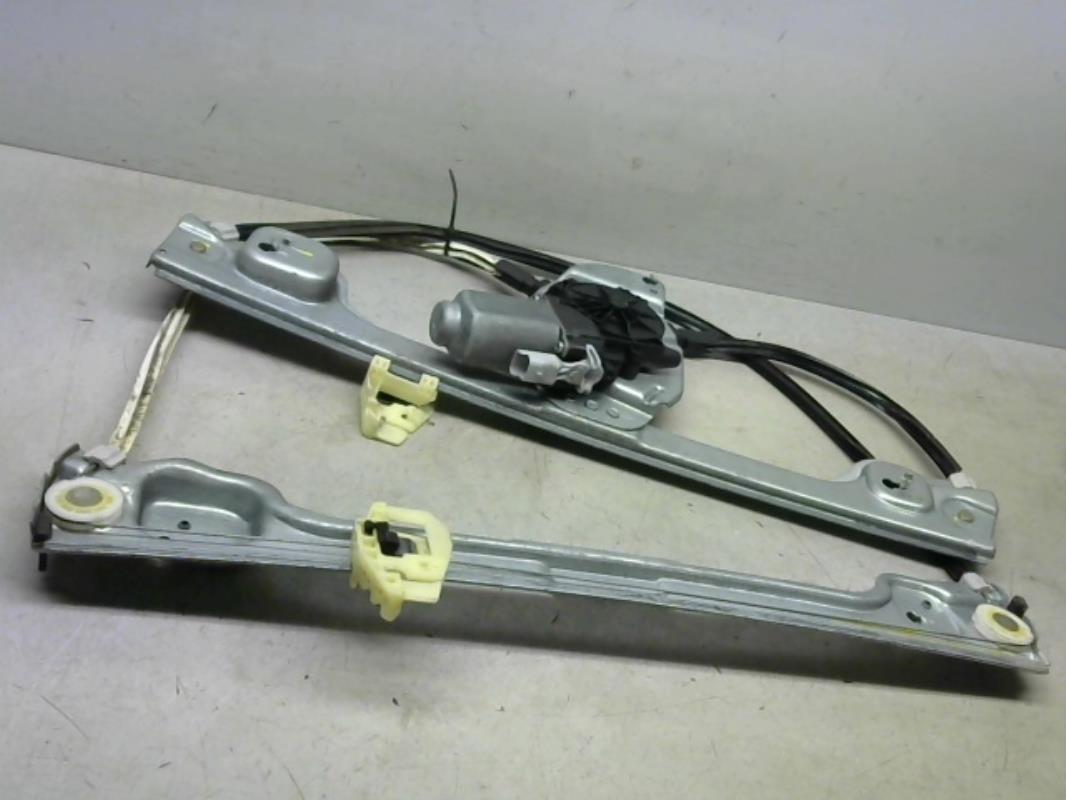 Leve vitre electrique avant droit