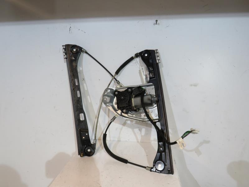 Leve vitre electrique avant gauche