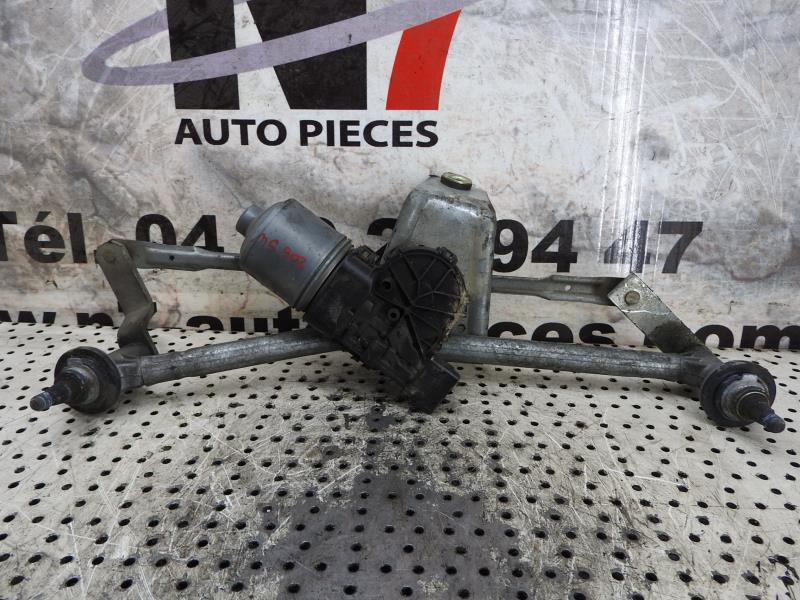 Moteur essuie glace avant