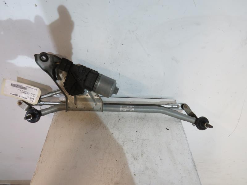 Moteur essuie glace avant