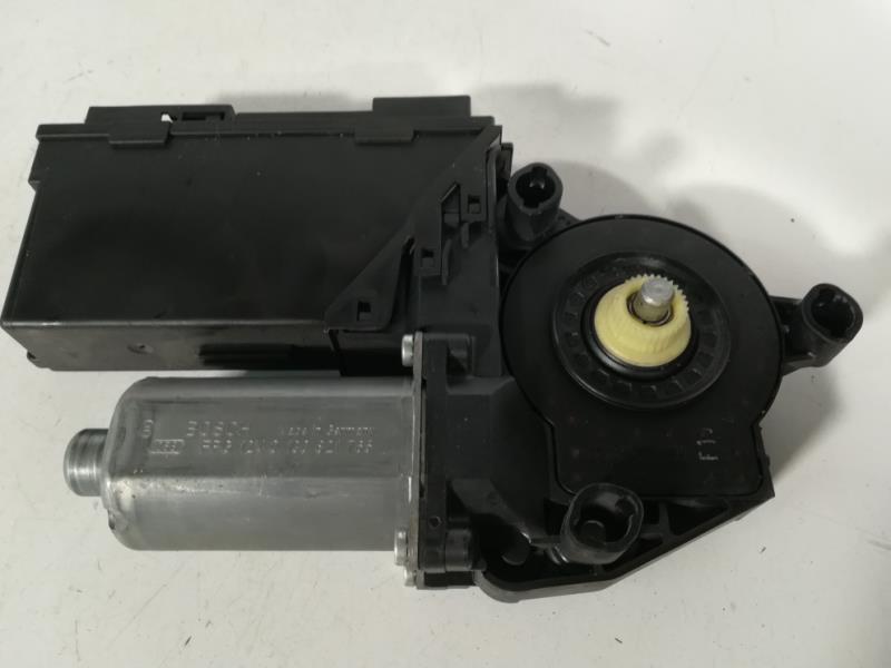 Moteur leve vitre avant gauche