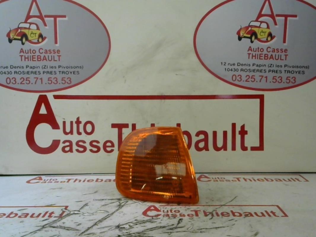 Optique avant secondaire droit (feux)(clignotant)