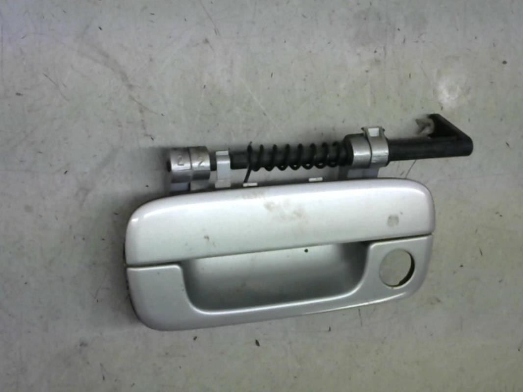 Poignee porte avant gauche