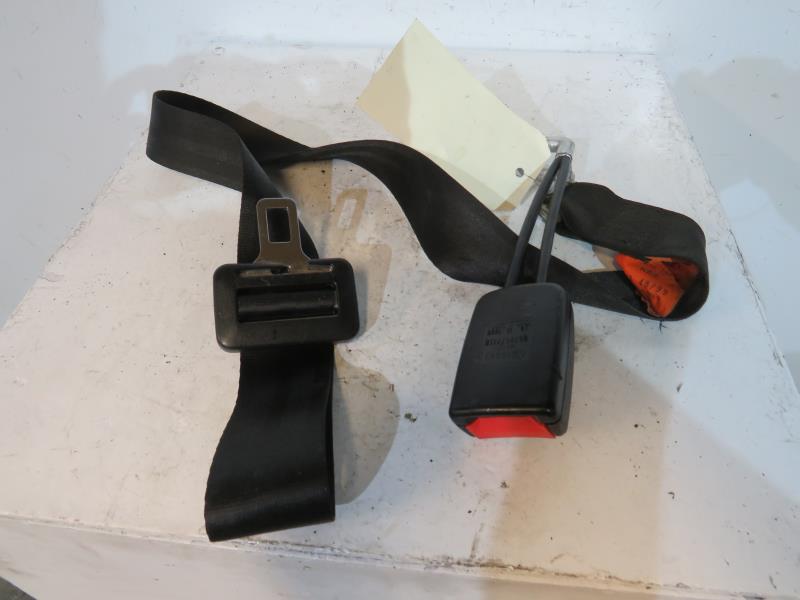 Attache ceinture arriere gauche