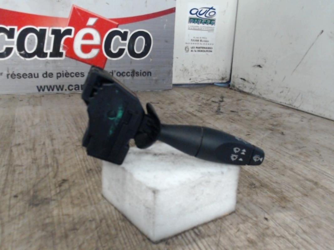 Commodo d'essuie glaces