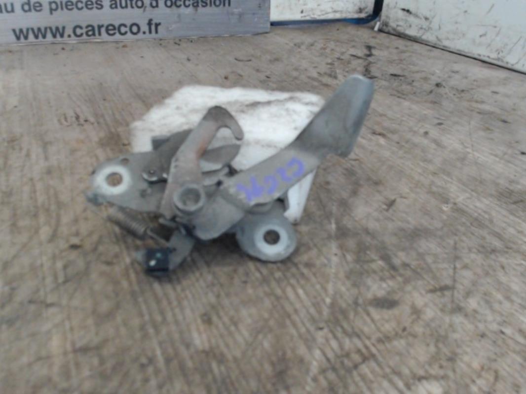 Fermeture de capot