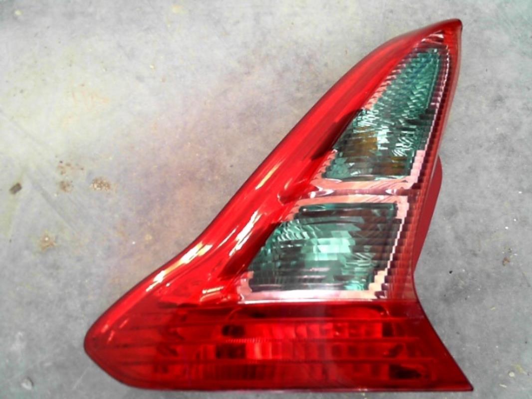 Fanale posteriore principale sinistro (luci)