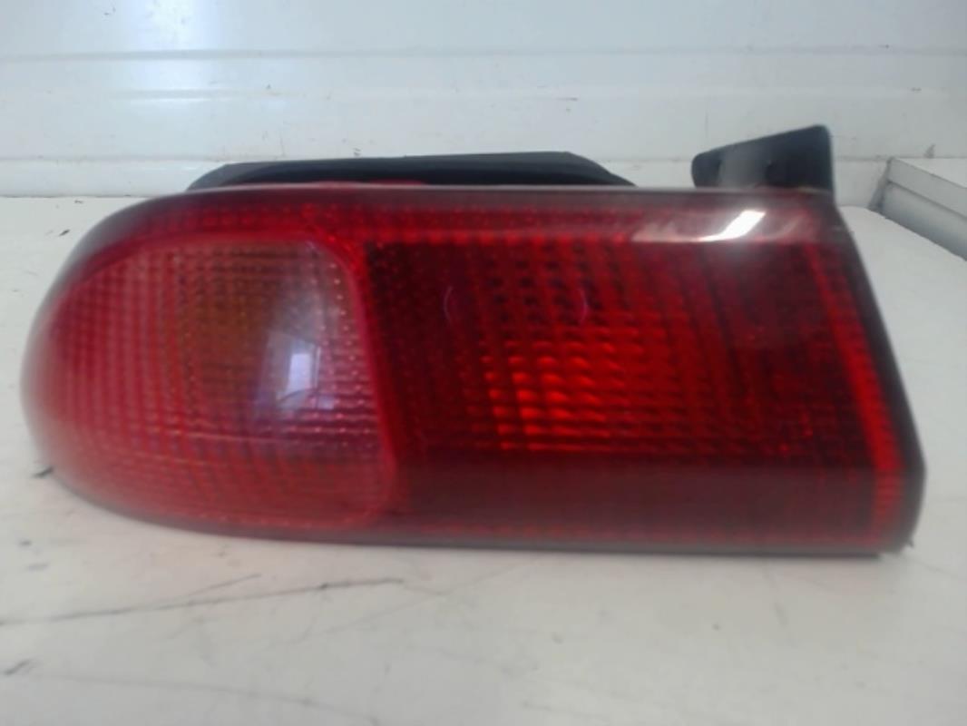 Fanale posteriore principale sinistro (luci)