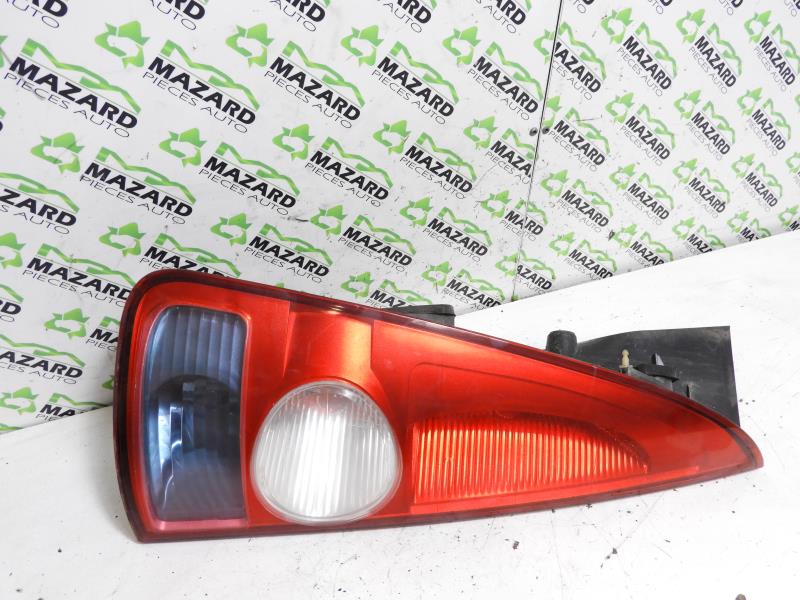 Fanale posteriore principale sinistro (luci)