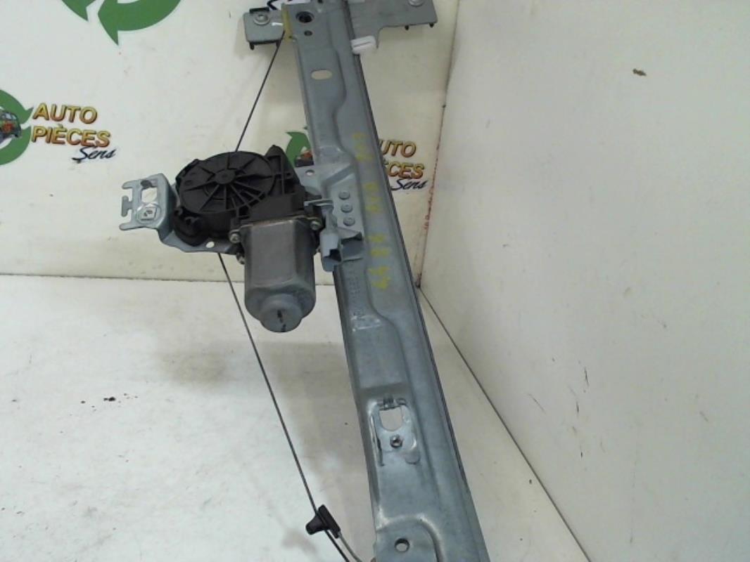 Leve vitre electrique avant droit
