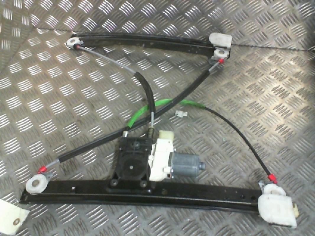 Leve vitre electrique avant gauche