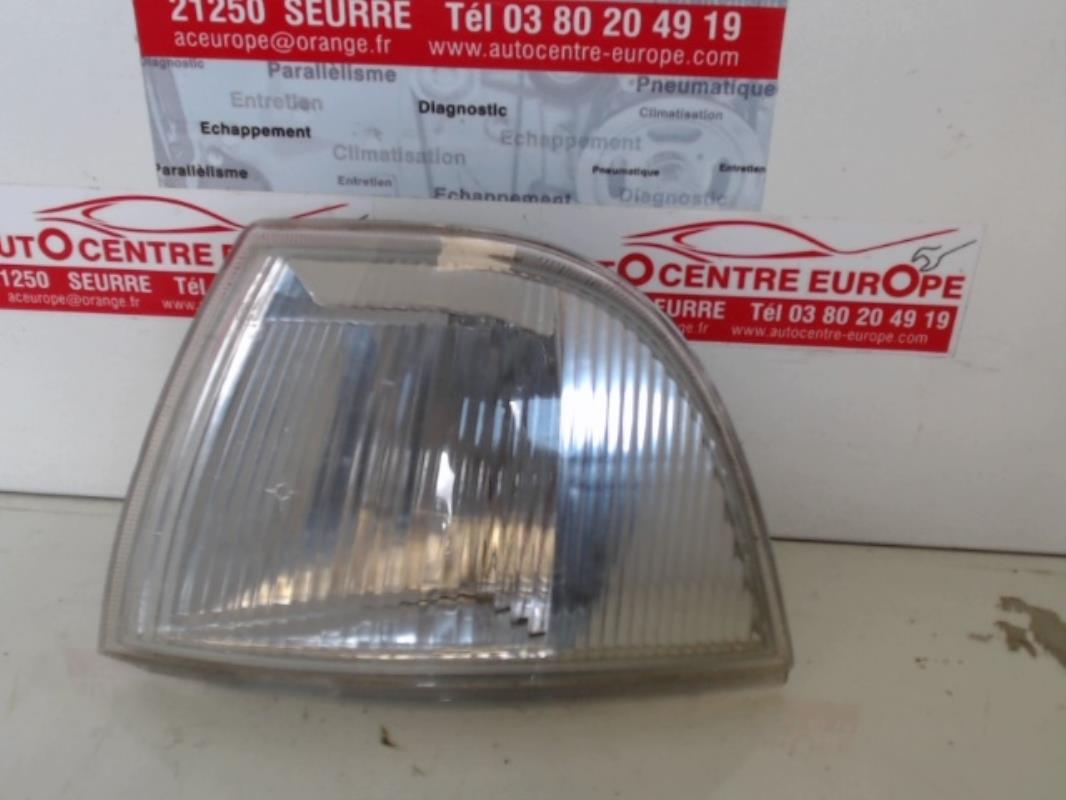 Optique avant secondaire gauche (feux)(clignotant)