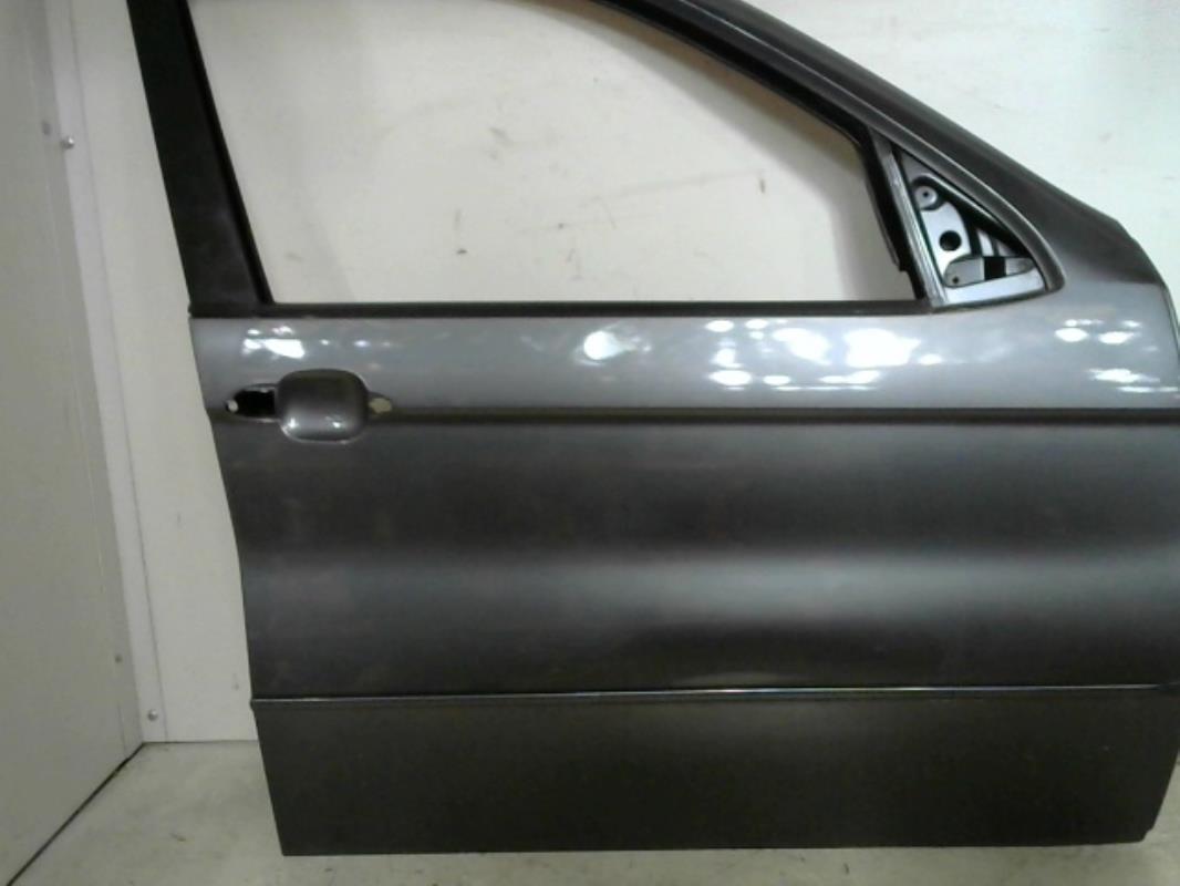 Porte avant droit