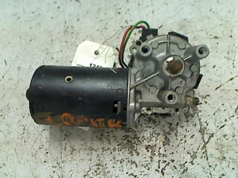 Motore tergicristallo anteriore