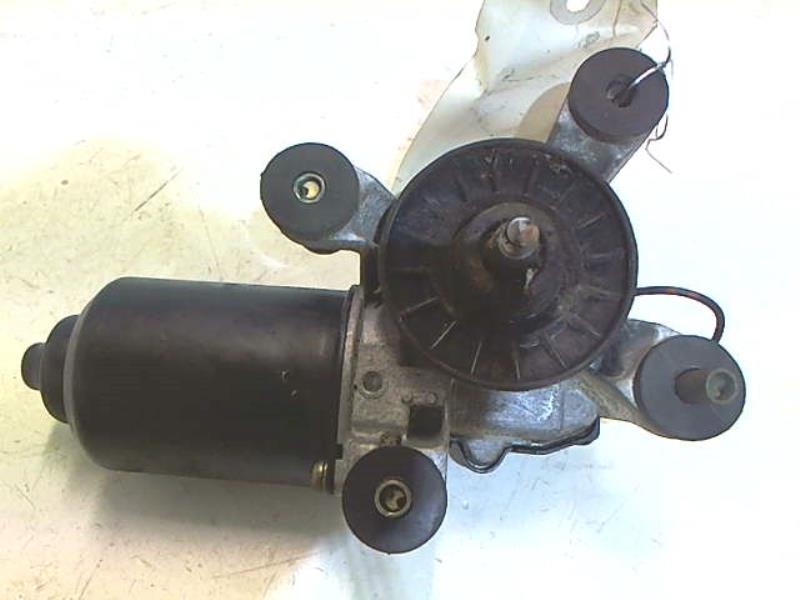 Motore tergicristallo anteriore
