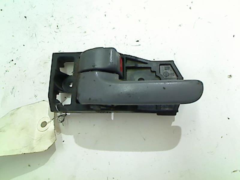 Tirador interior delantero izquierdo