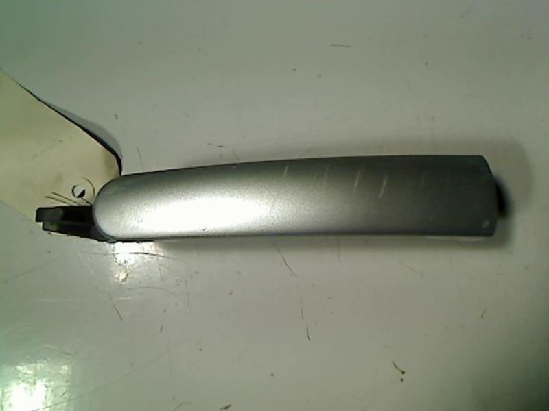 Poignee porte avant gauche