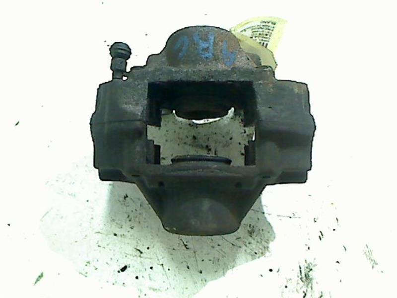 Estribo trasero izquierdo (freno)