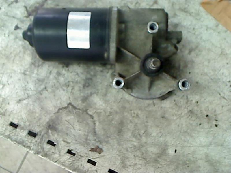Motore tergicristallo anteriore