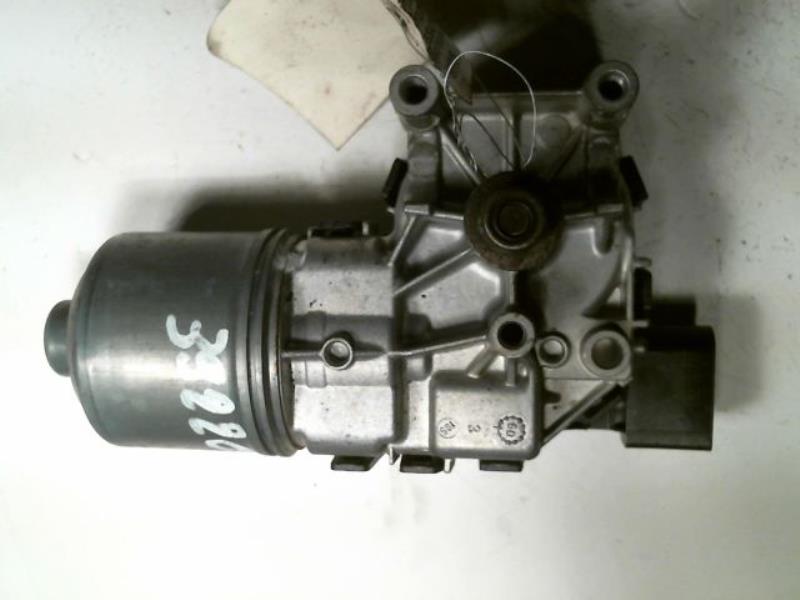 Moteur essuie glace avant