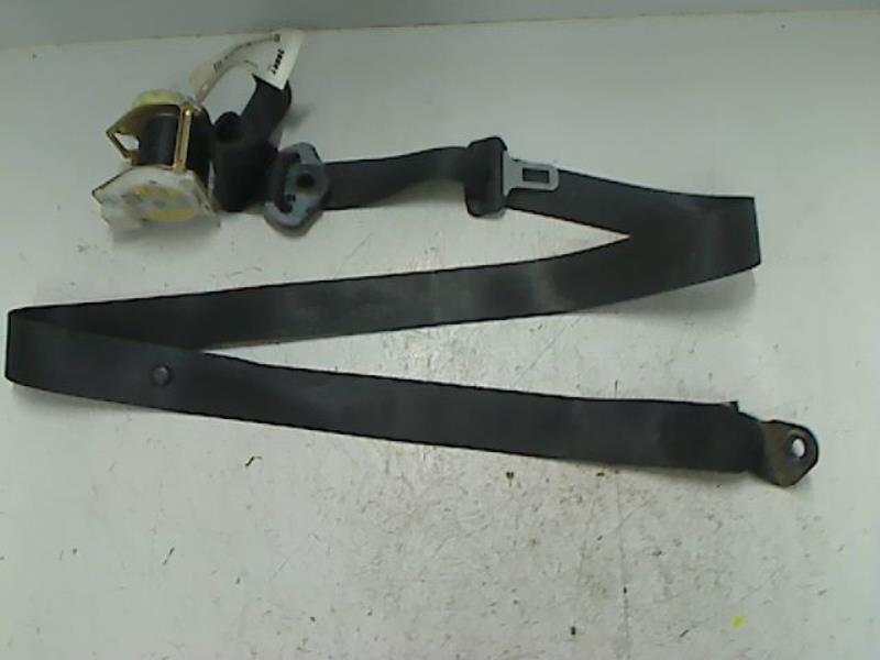 Cinturón de seguridad trasero derecho