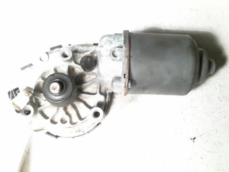 Motore tergicristallo anteriore