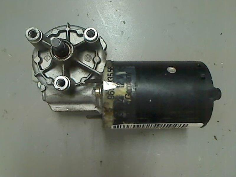 Moteur essuie glace avant
