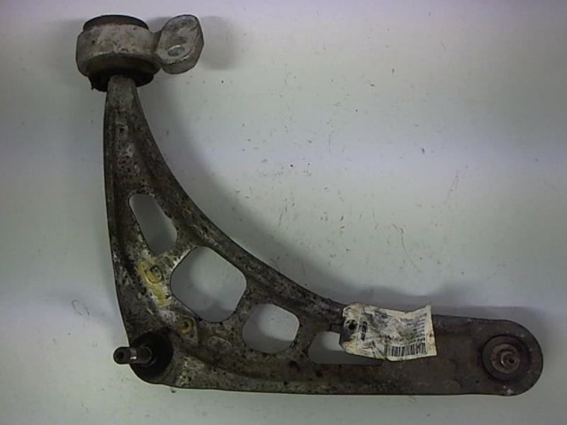 Triangle inferieur avant gauche