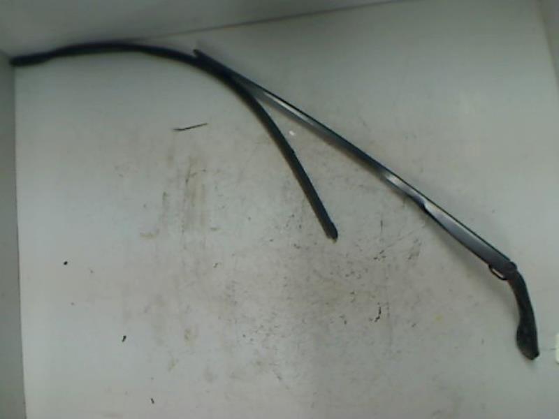 Limpiaparabrisas delantero izquierdo