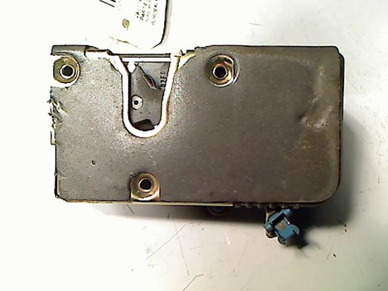 Cerradura delantera derecha