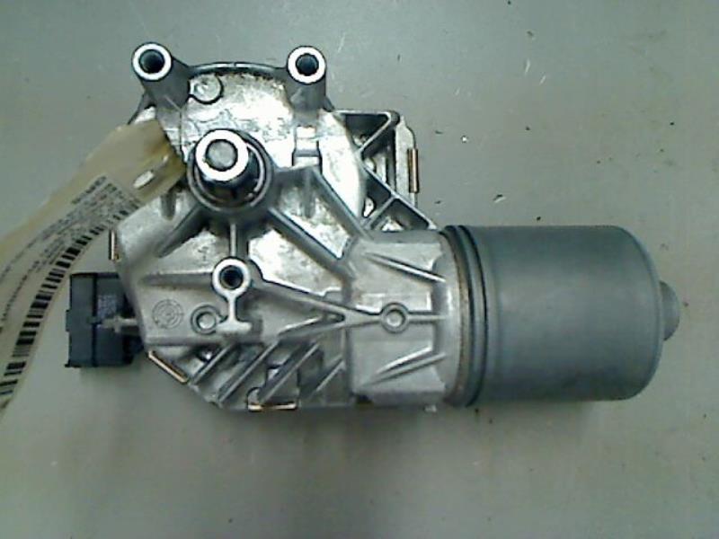 Moteur essuie glace avant