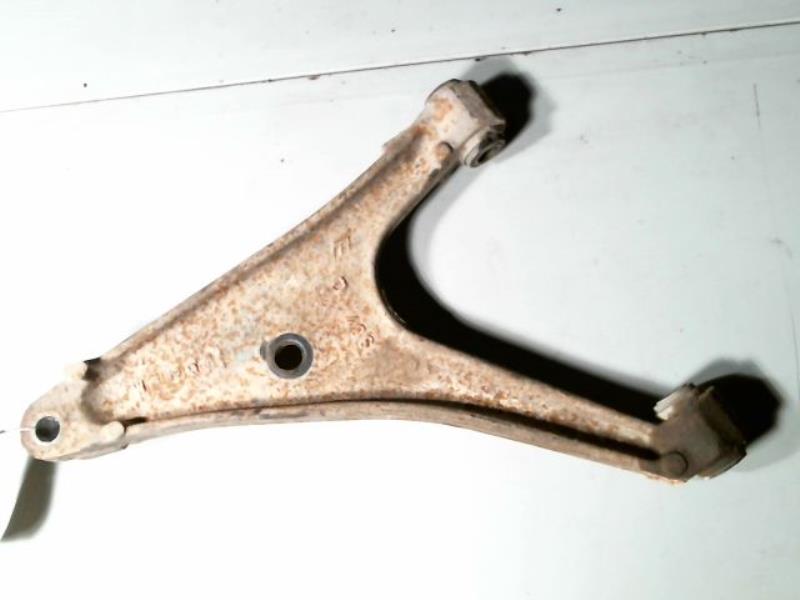 Triangle inferieur avant gauche